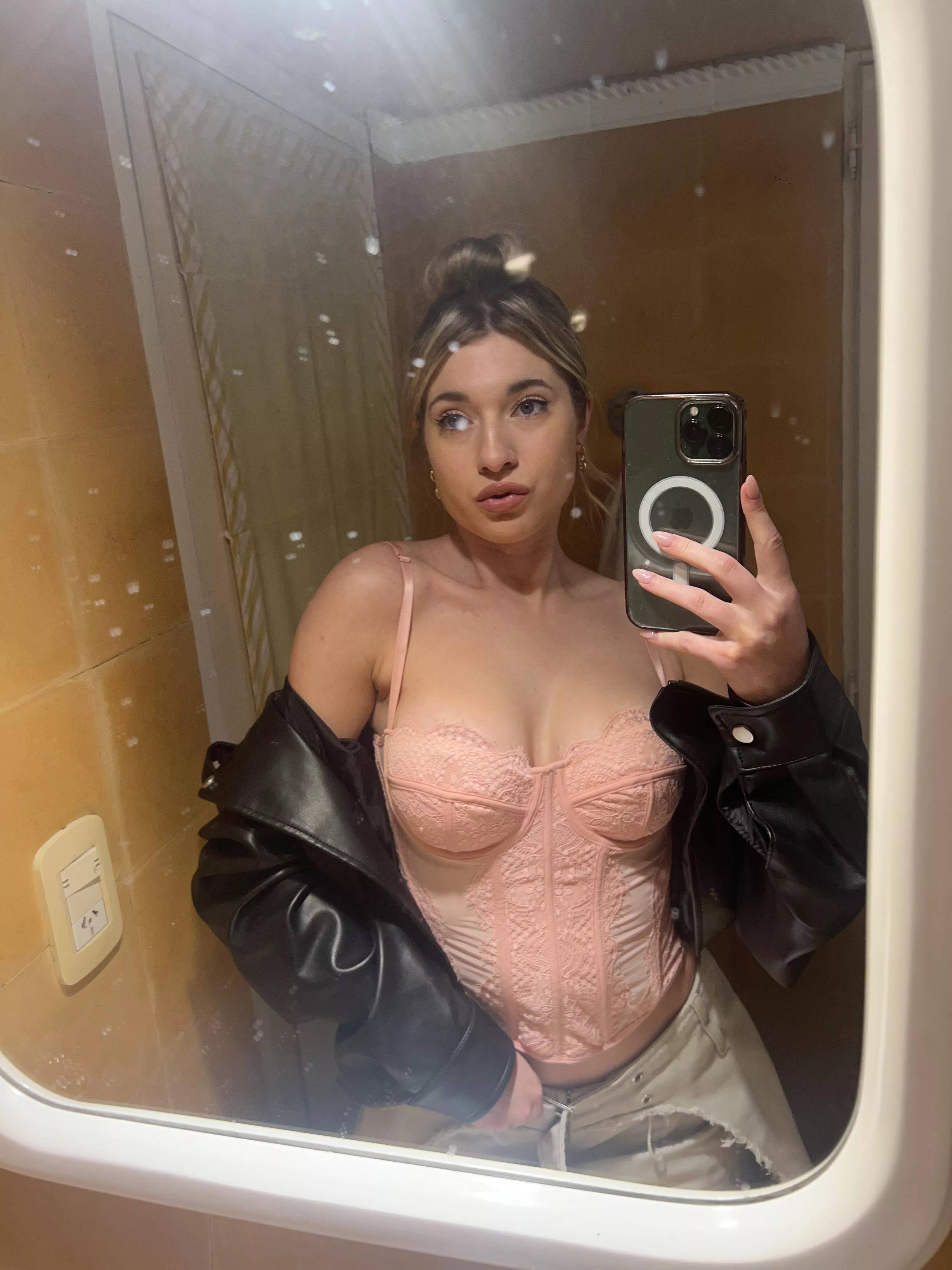 wanna come over after class?