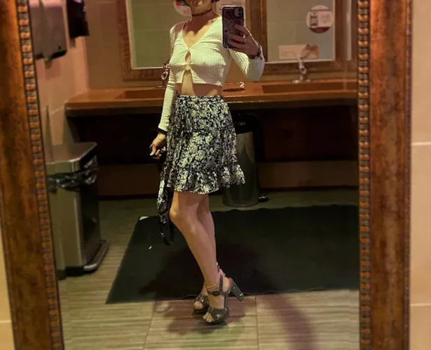 We love swinging and cuckolding, hit us up.