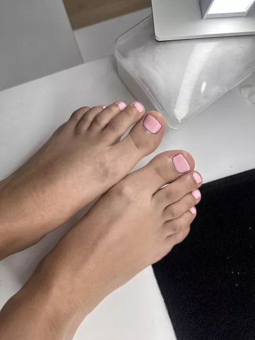 What do you think of my feet?