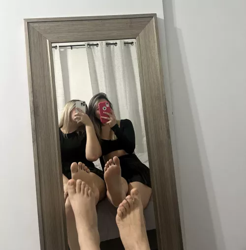 Which feet do you like most ?