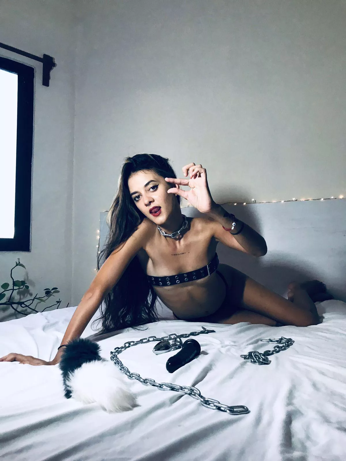 who’s a gooning pussy free beta bitch?	