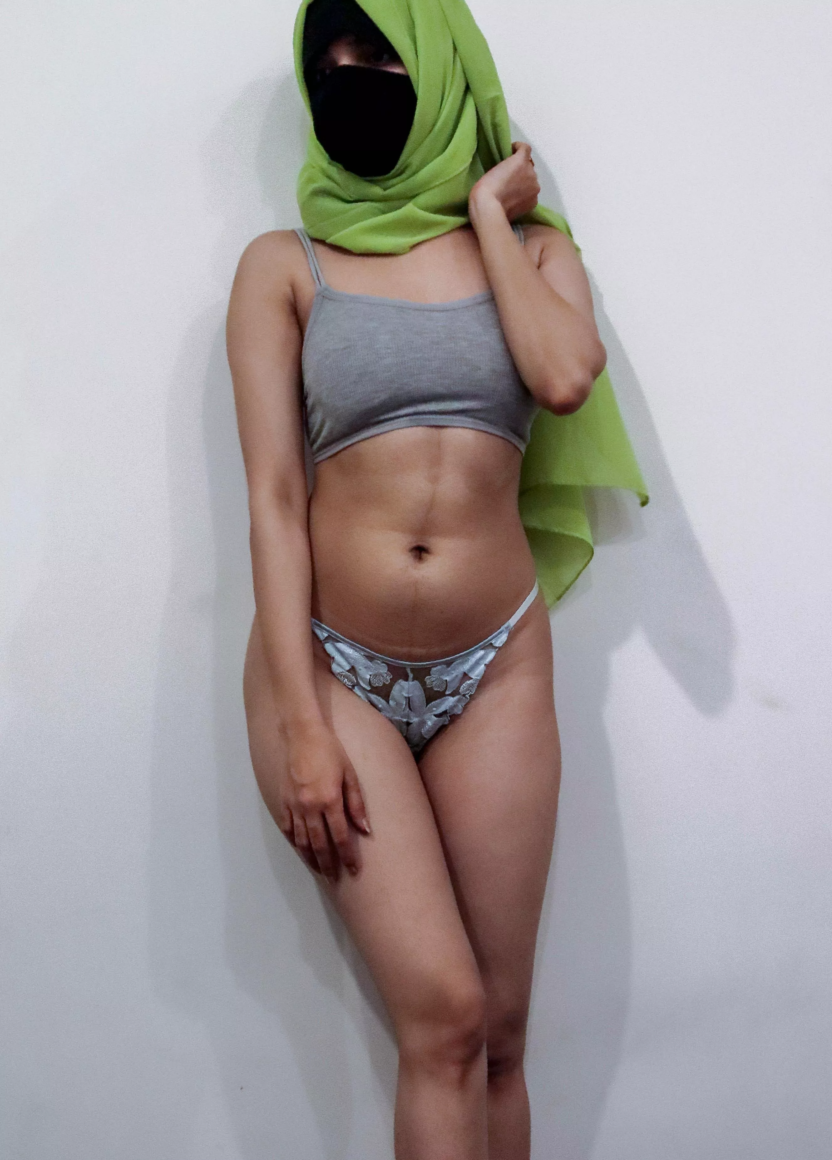 why do pakistani moms always try to control our sex lives