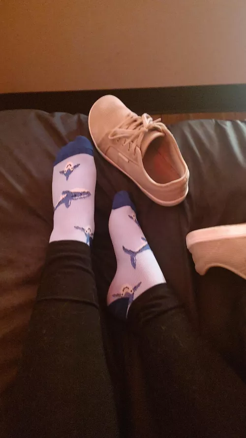 You don't deserve my bare soles