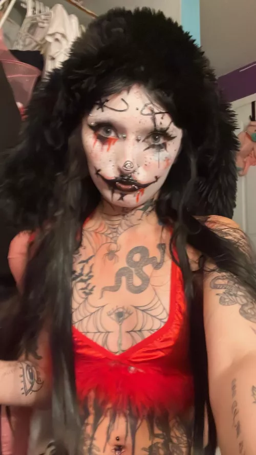 you love being drained by goth girls 😋