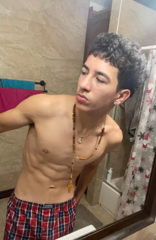 Young straight bro waiting to get paid by a cashfag