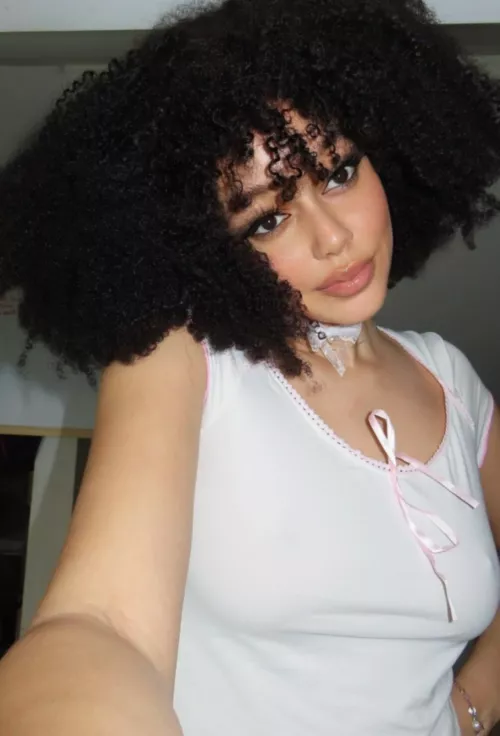 Your love is like a drug and I'm hooked, Dangerously addictive! Toxic Charm!