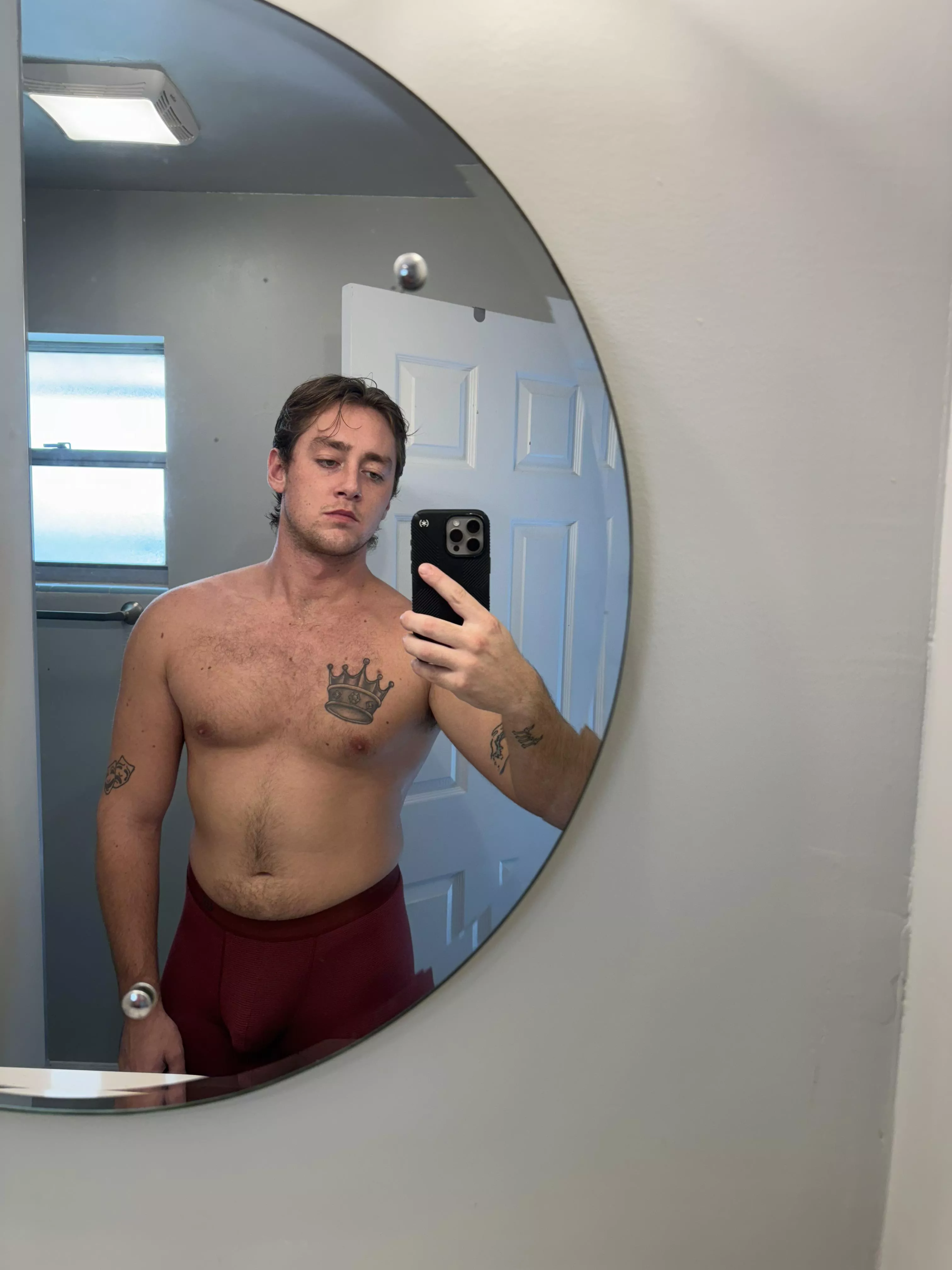 19 and bi-curious, you letting me fill you?