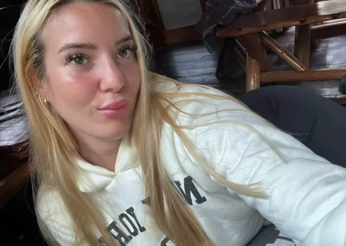 19 F here, interested in hearing your wildest stories