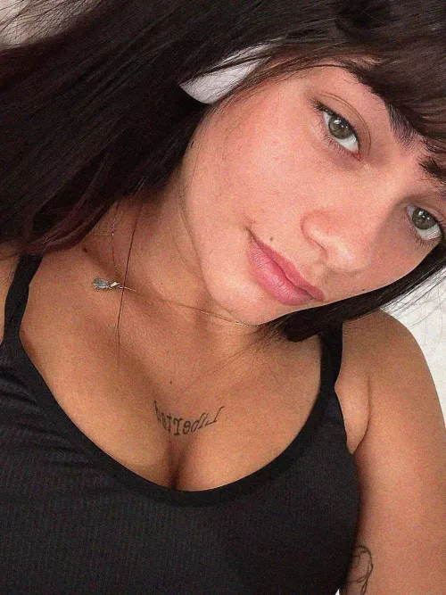 19 [F4M] Kindaa tired babysitting.. but i've still got energy for some fun