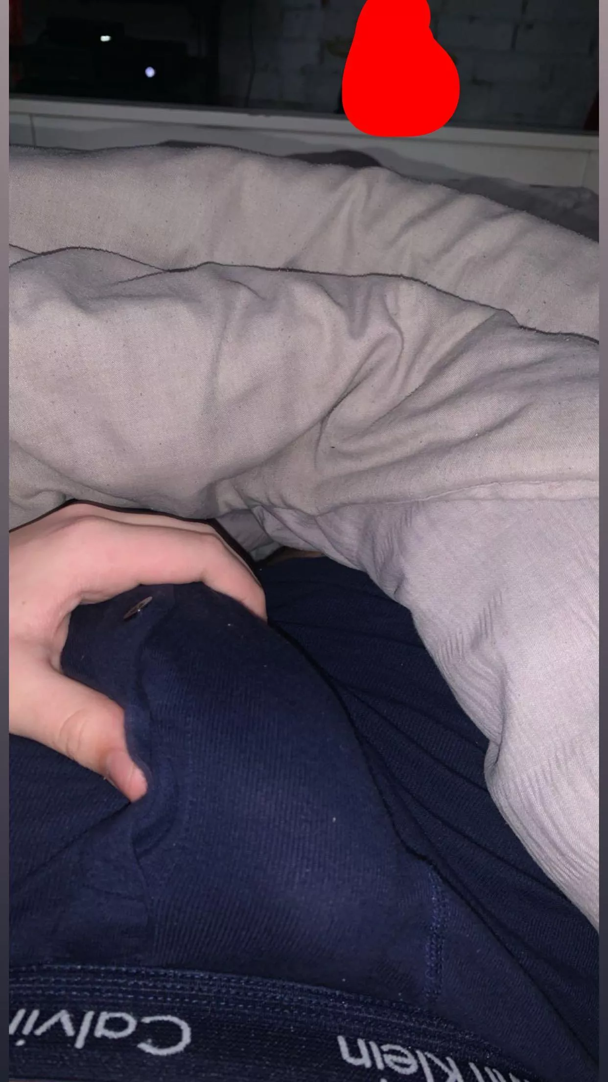 19m into feet/socks/boxers/pits/cum - DM for snap 18-28 only