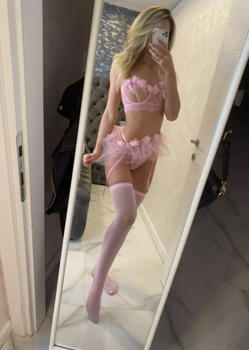 20 [F4M] Ready for breeding..  