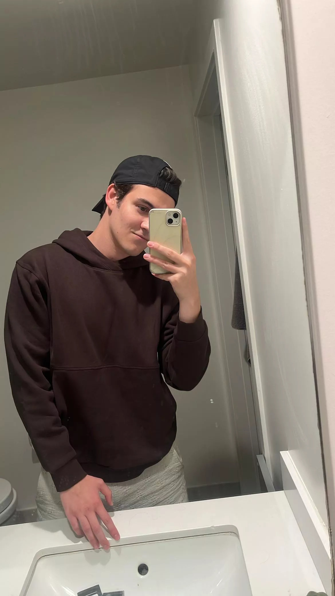 23. masc/straight/dl guys hmu