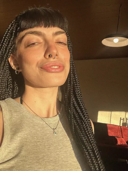 23F and single, ready for a relaxed evening, who wants to join in?