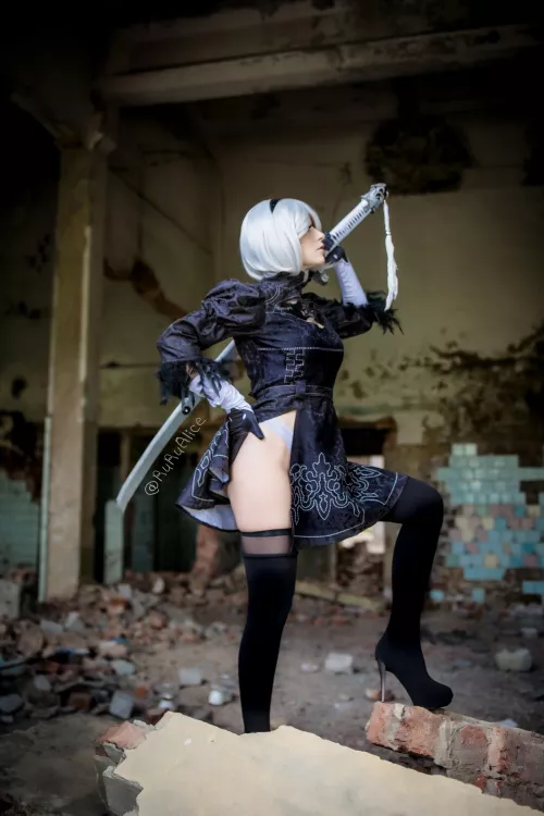 2B by RuRuAlice
