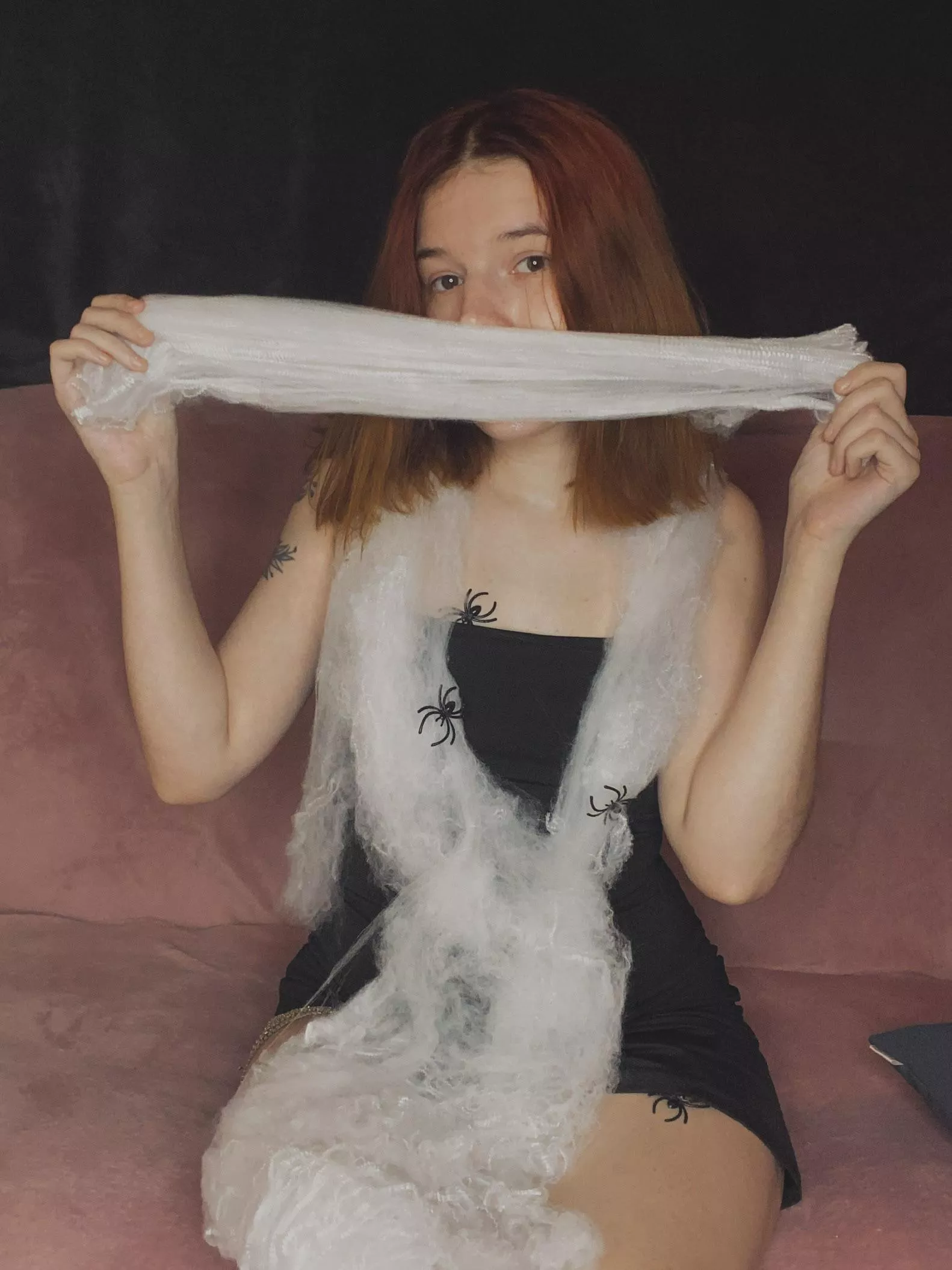 [_AliceCarter_] wants to feel you as these spiders under that dress