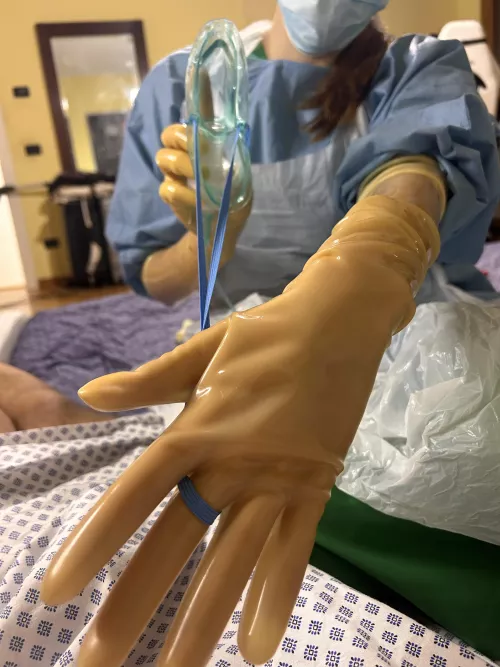 An EVIL SURGEON has arrived just for you..😳😳😳