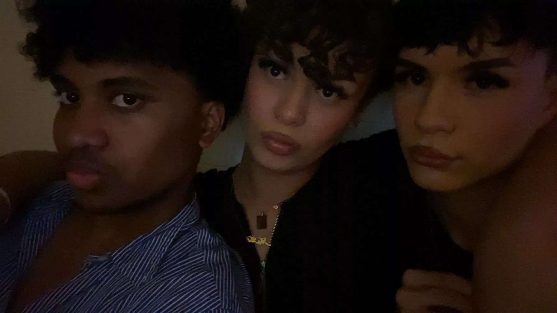 anyone for a threesome pick us up