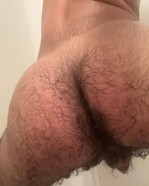 Anyone wanna dry me off?