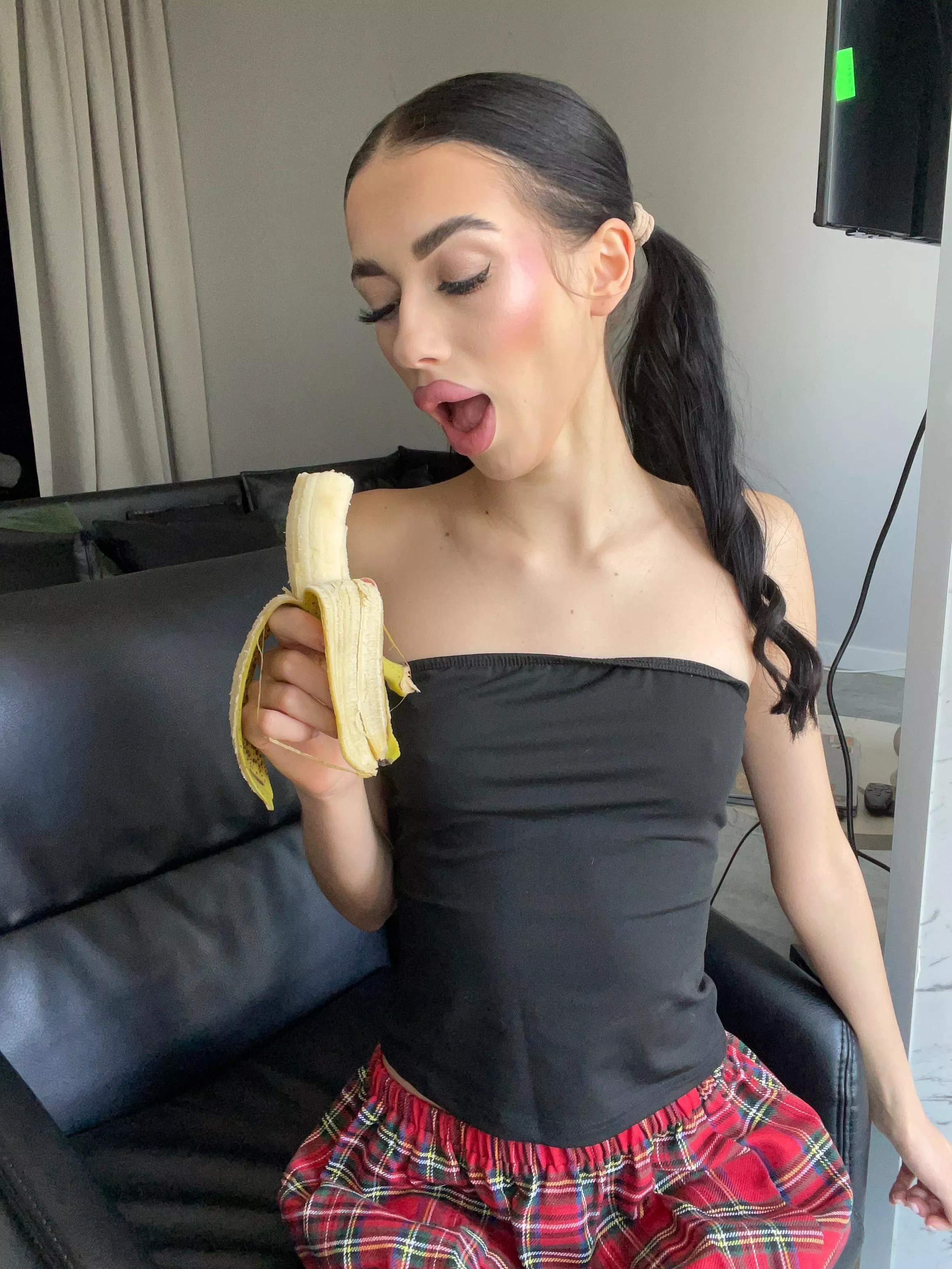 Braless days mean a lot of comfort and teasing photos