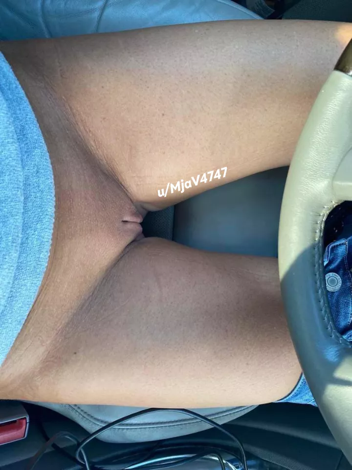 Calling all marine corps come eat your taco.