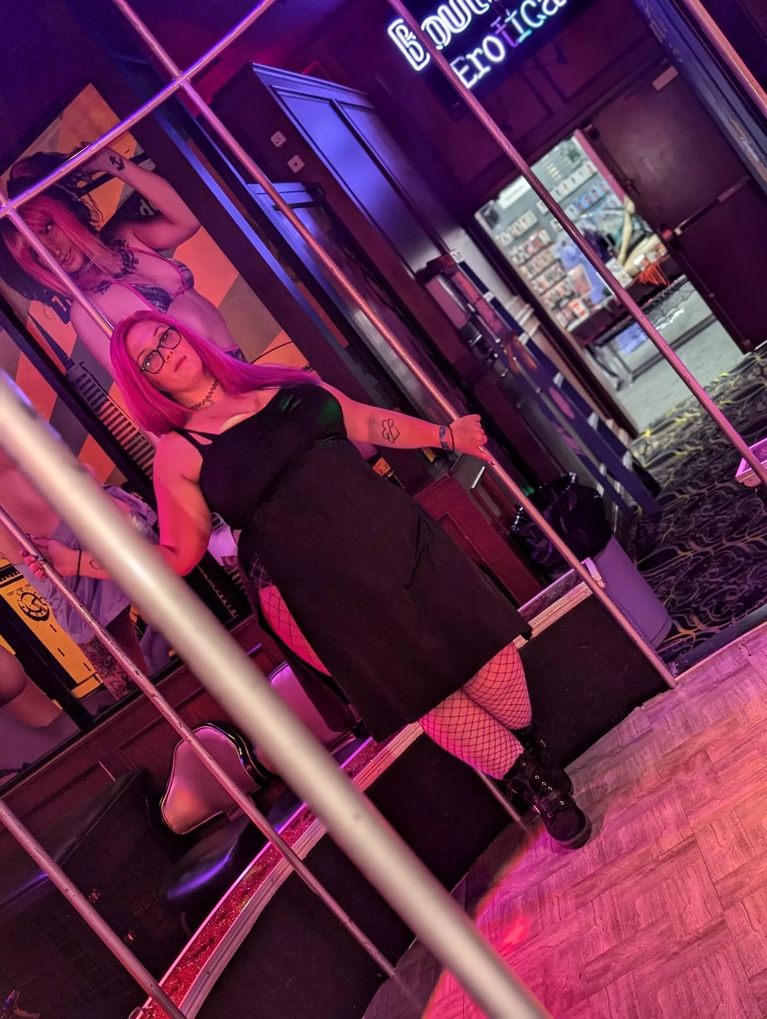 Come see Kitten969698