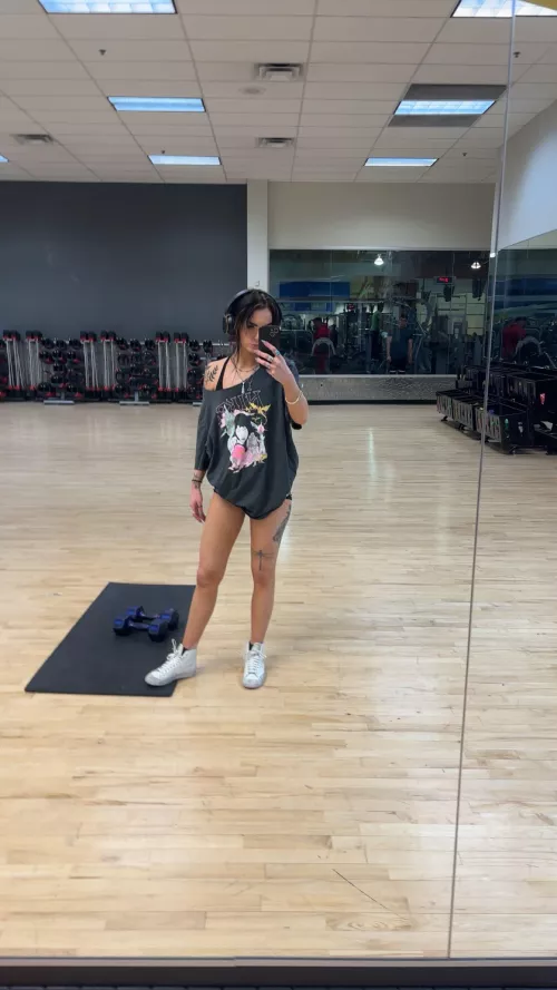 Come see my squirt face.. 1 week free on my OF !!💦🖤 