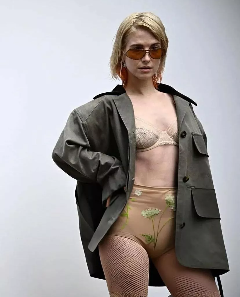 Confident and sexy outfit