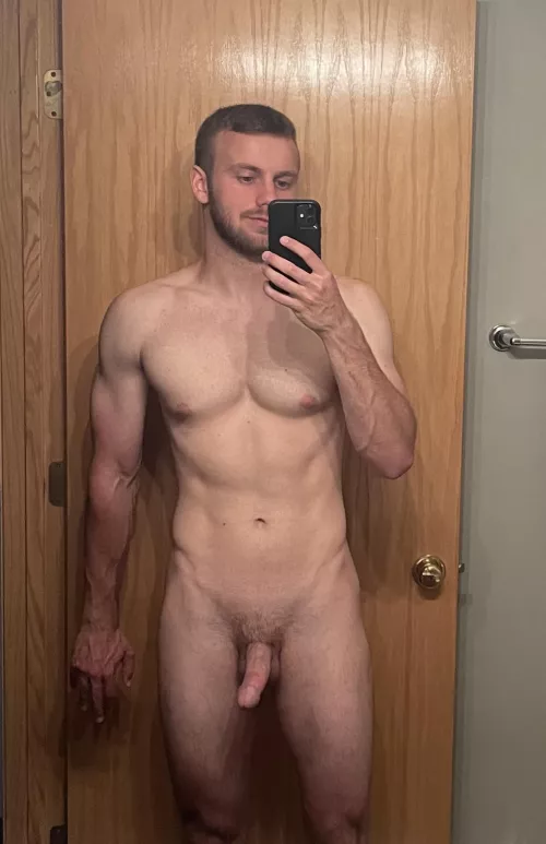 Do you like shy boys? 