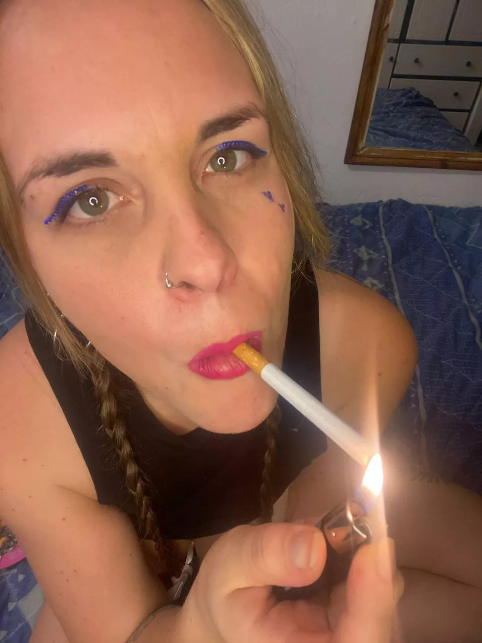 Do you mind if I smoke while I work on ur cock?
 