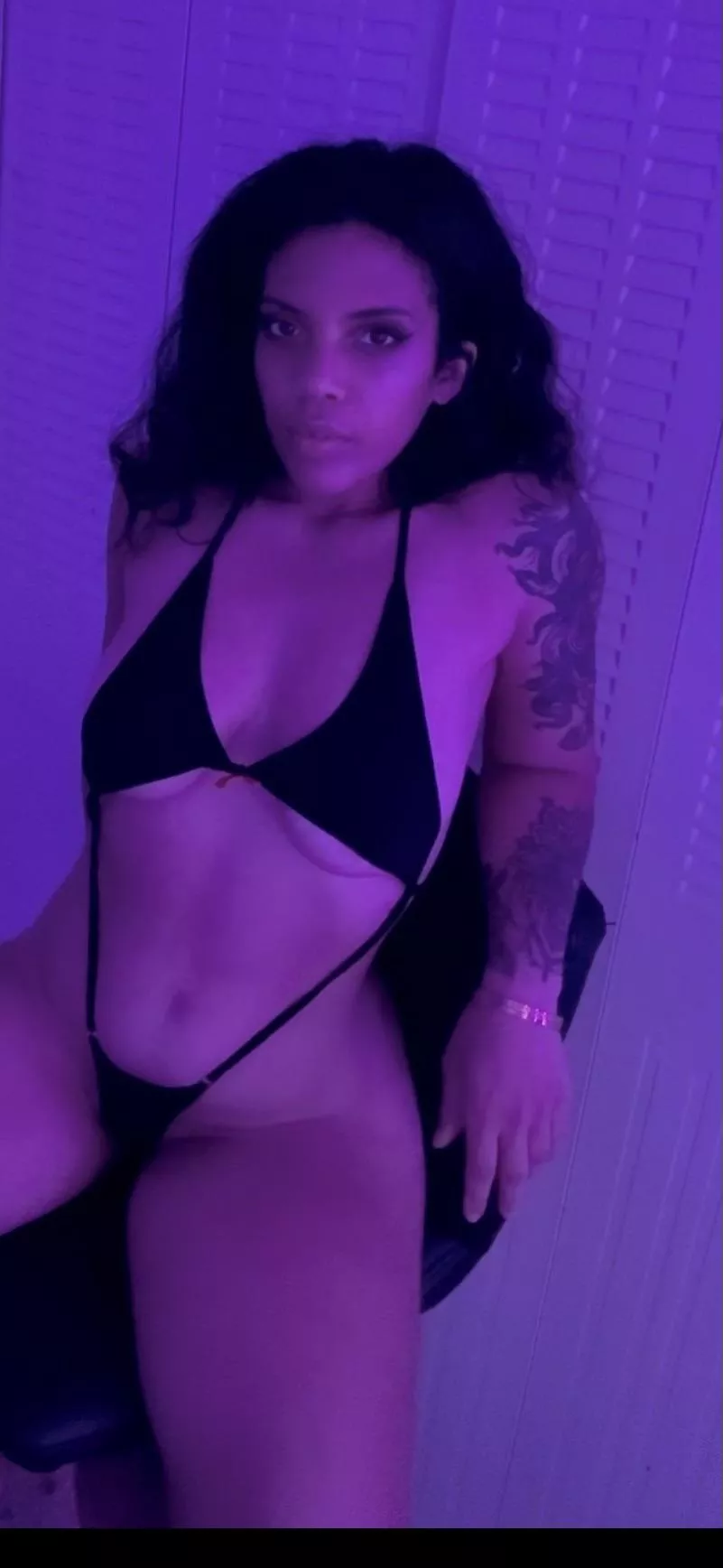 Does the outfit look cute on me 