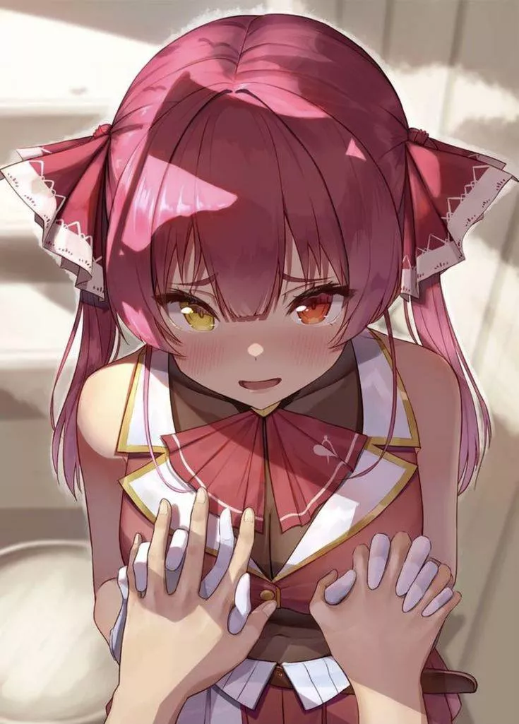 Era solo un chico de preparatoria que se relajaba en casa cuando un zorro rojo familiar apareció frente a mi,poniendo una pulsera roja en mi brazo. 