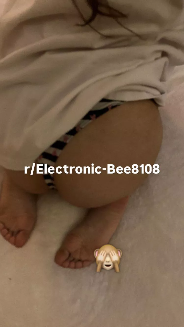 F19 only shipping in the US.. hmu:)