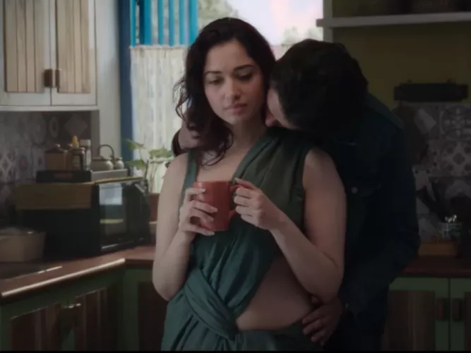 F4M I am ready to roleplay as tamannah bhatia for those who know how to worship a woman slowly and know how to impress a woman . I want u to really crave and starve for me . Those who are black skinned(hungry south indians) and have armpit fetish preferr