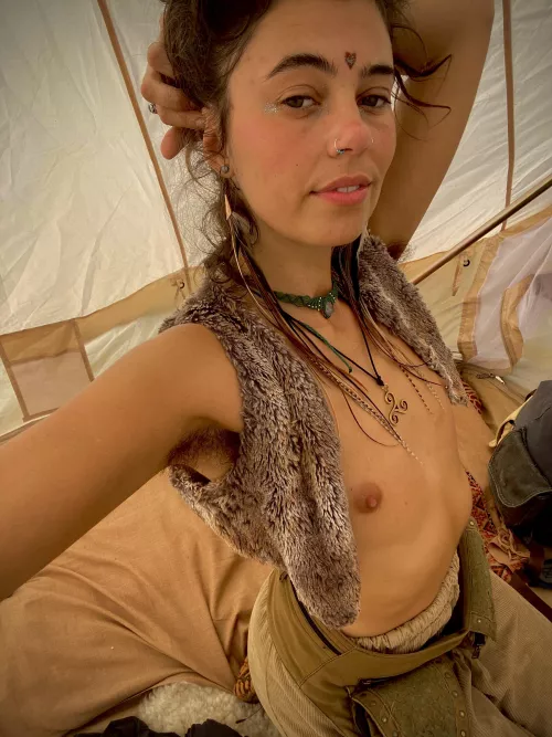Festival hippie doesn’t mind if you see her nips 😘