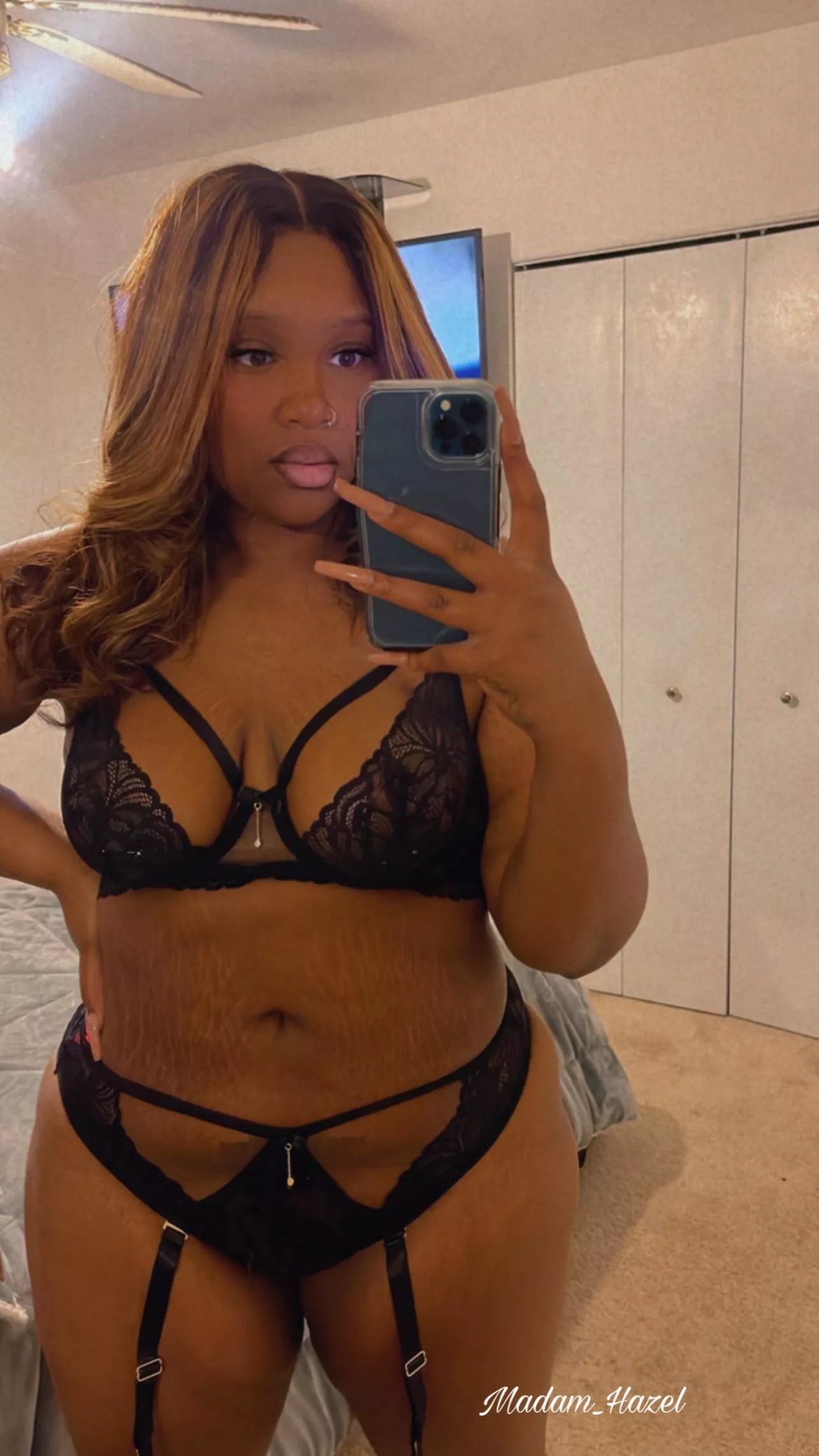 Going broke for hot ebony goddess and hand fuckin is your only purpose in life 