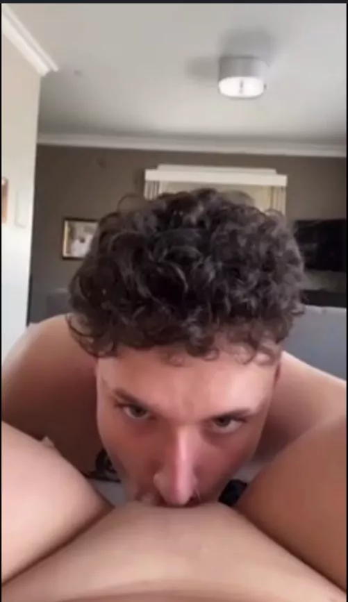 Gurls like us dream one day of having this view of ourselves