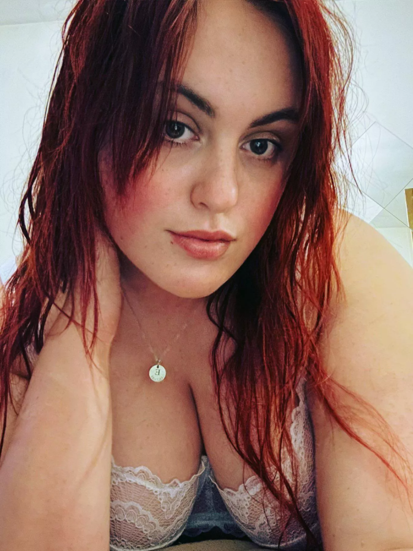 Hand it over to Mommy 💵 come on, be a good boy 