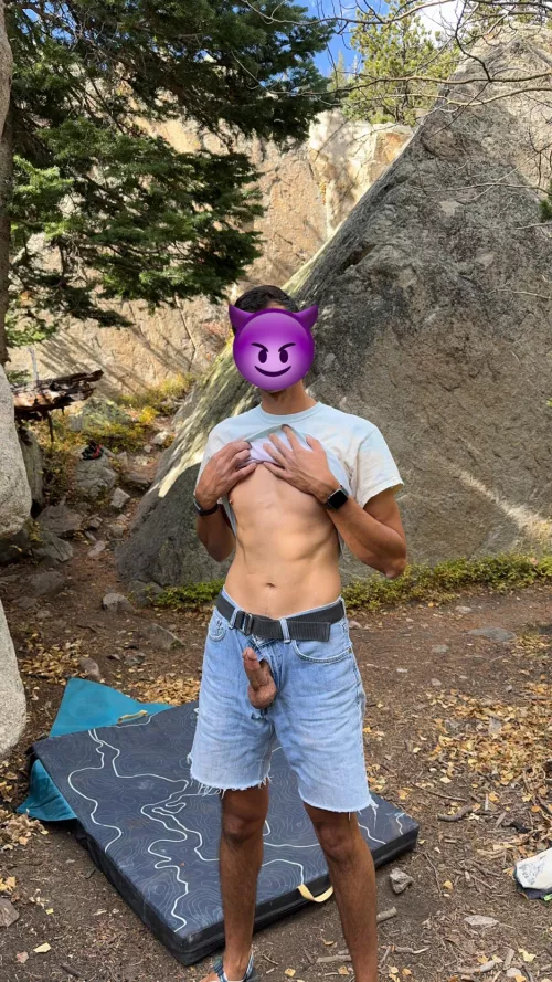 I gotta let it breathe on my hikes 😉(30)
