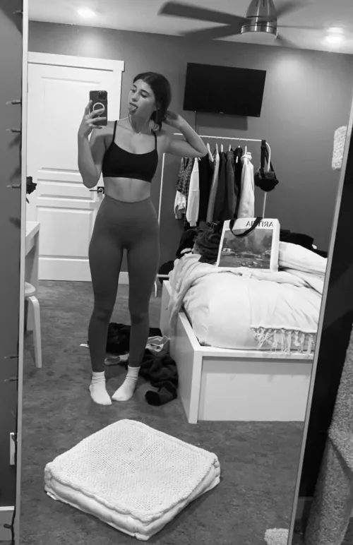 i just turned 18 come take advantage of my little body 🫶🏻 