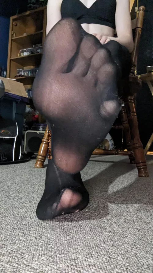 I love that you can see every toe in these!