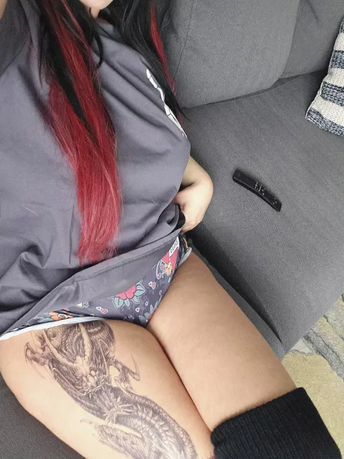 im off work today and feeling great! i'd love to talk with someone and make the most of it. [F4M] 27