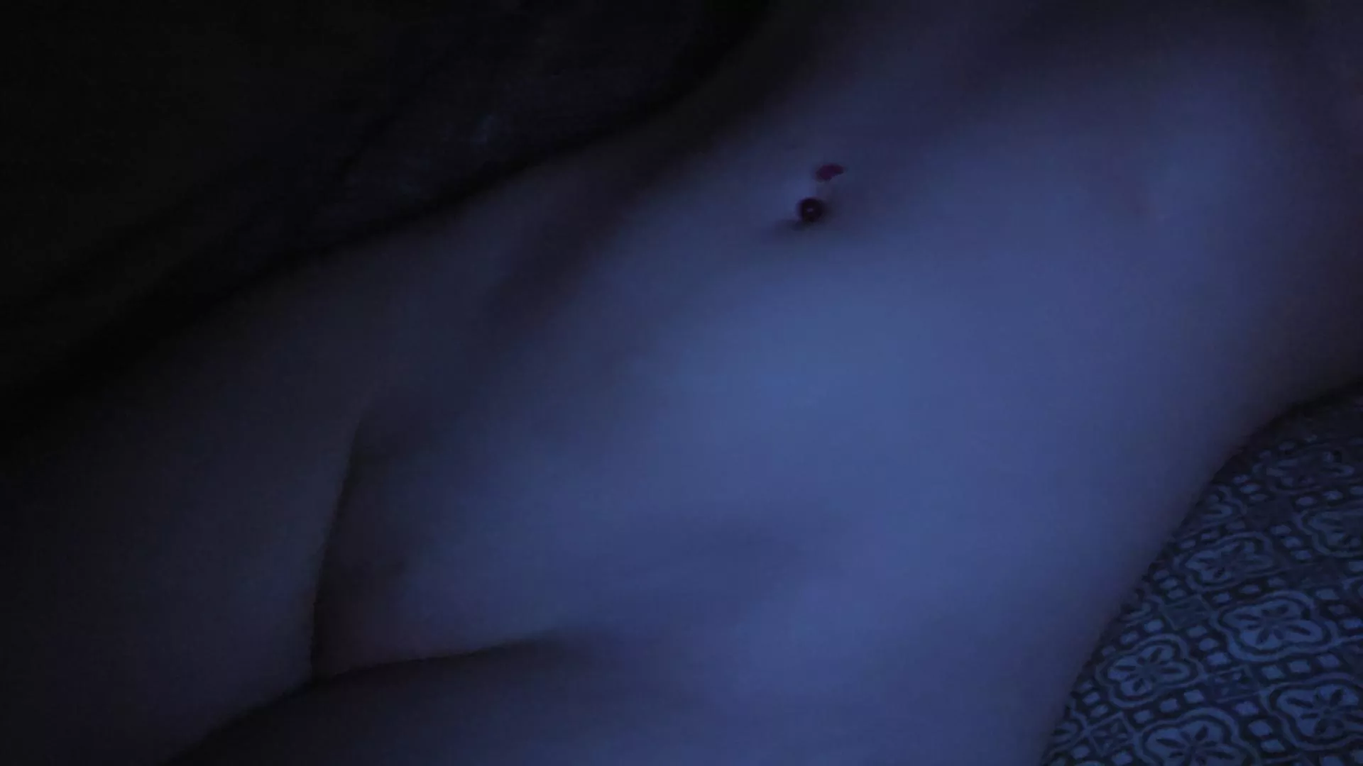 Is my tummy kissable