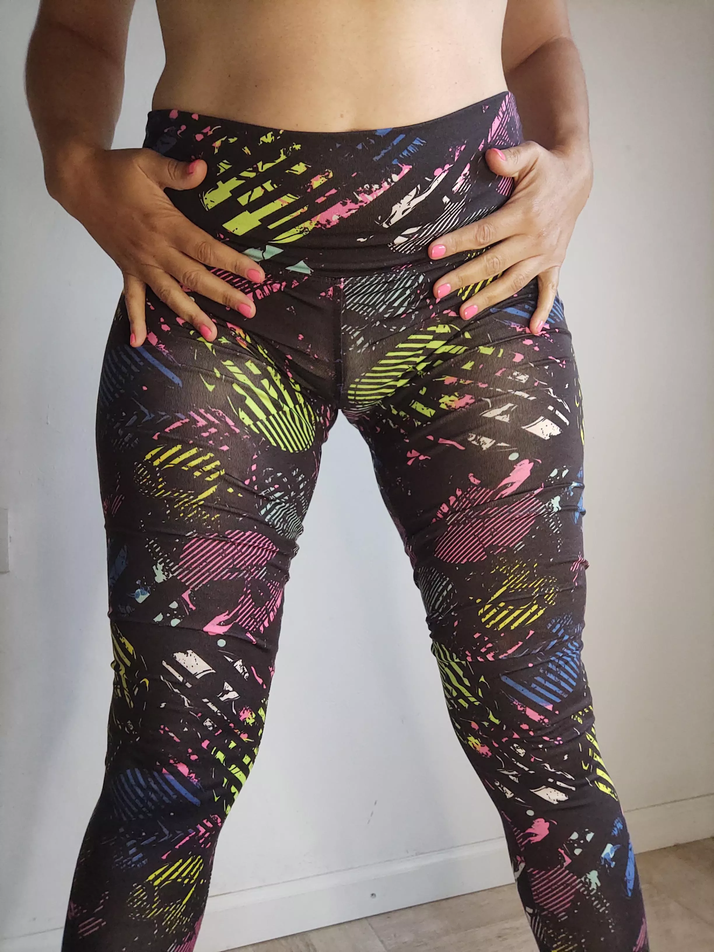 It is very snug and I love the tight fit 😏🔥