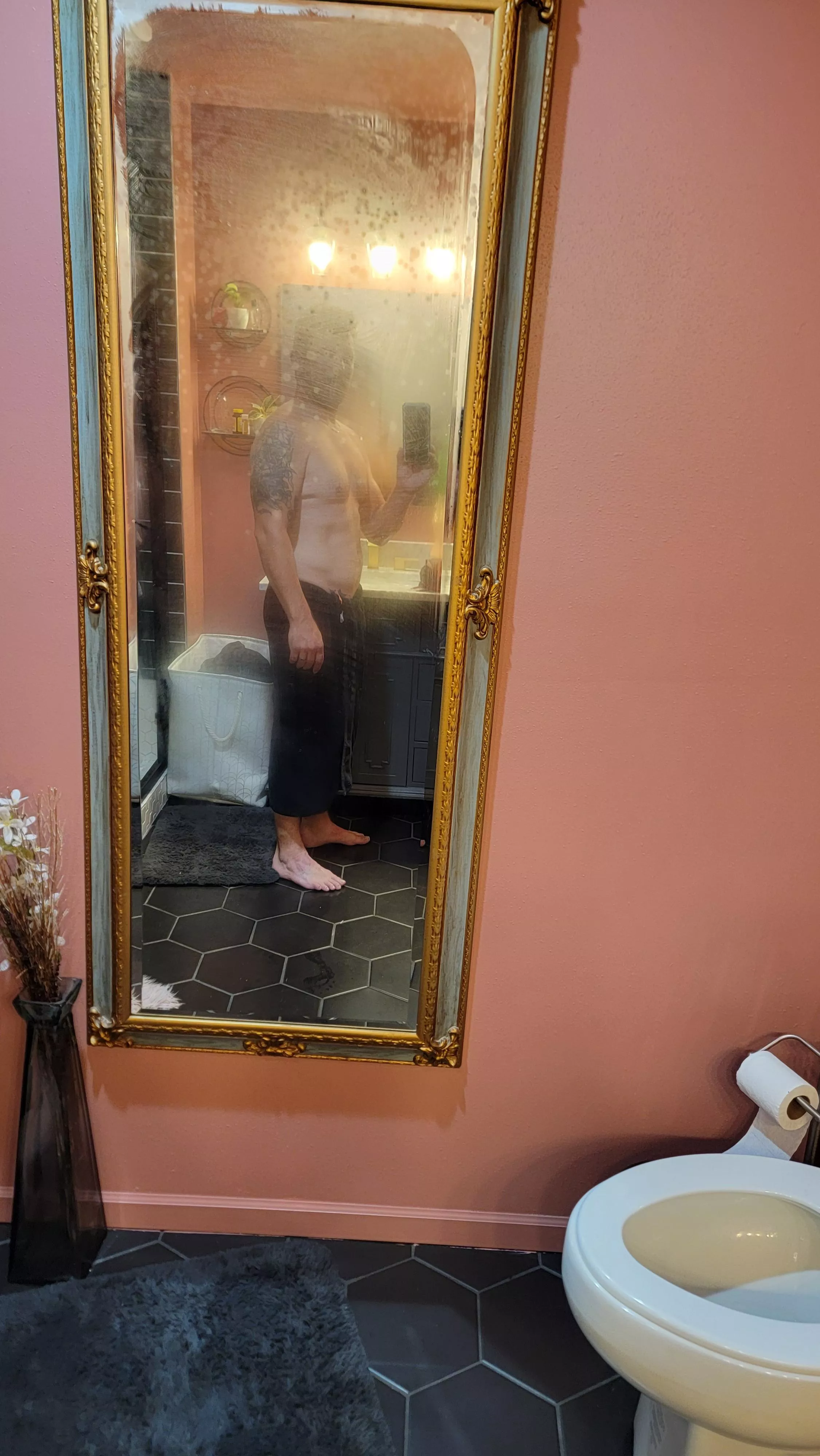 It's Fu$k it Friday you know you love a dad bod!