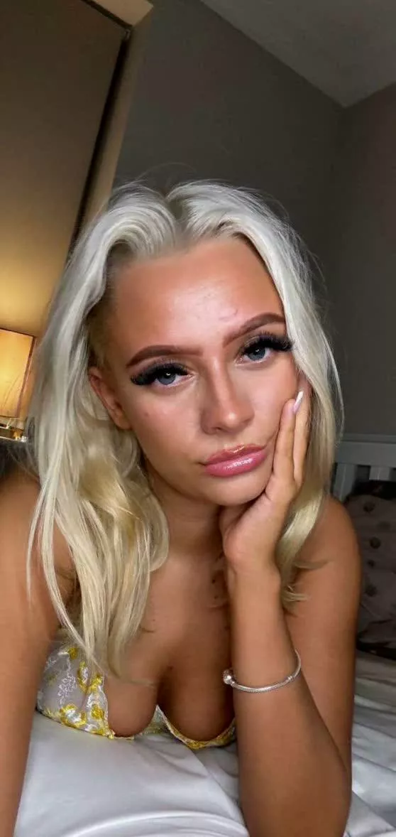 Just your super hot teen 😉 