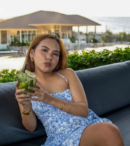 Look at me. You know I own your every thought and desire 😈 You’re already mine.