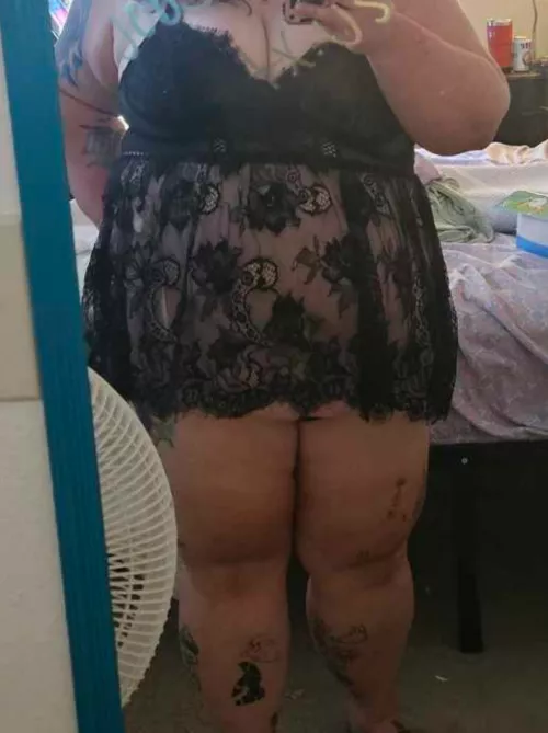 Looking for a female to play with hubby while wife watches