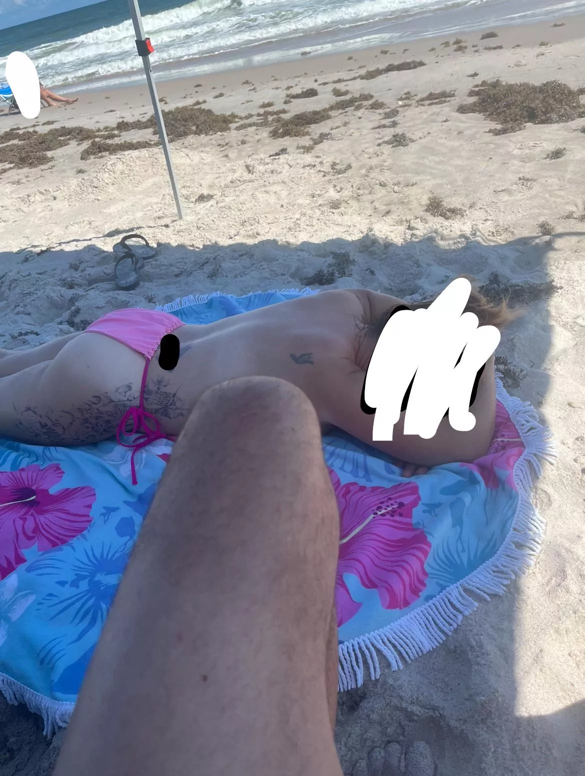 Looking for another couple to chill with at playlinda 