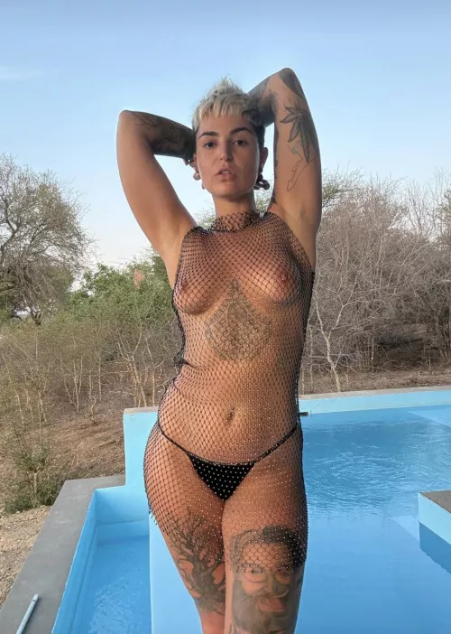 Love a pose, you like it