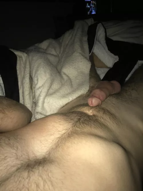 Love gooning and thinking about the super naughty things that get me hard.